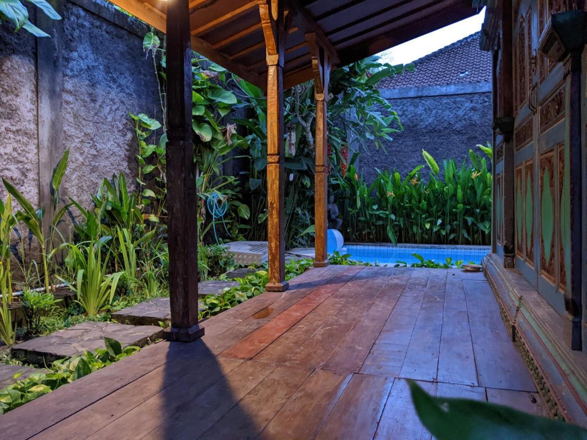 Bagus - Near & Trendy Shops, Restaurants, Cafes