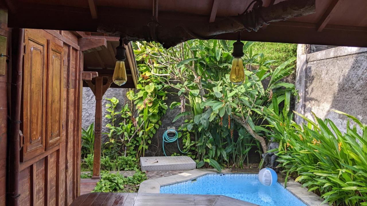 Bagus - Near & Trendy Shops, Restaurants, Cafes Villa
