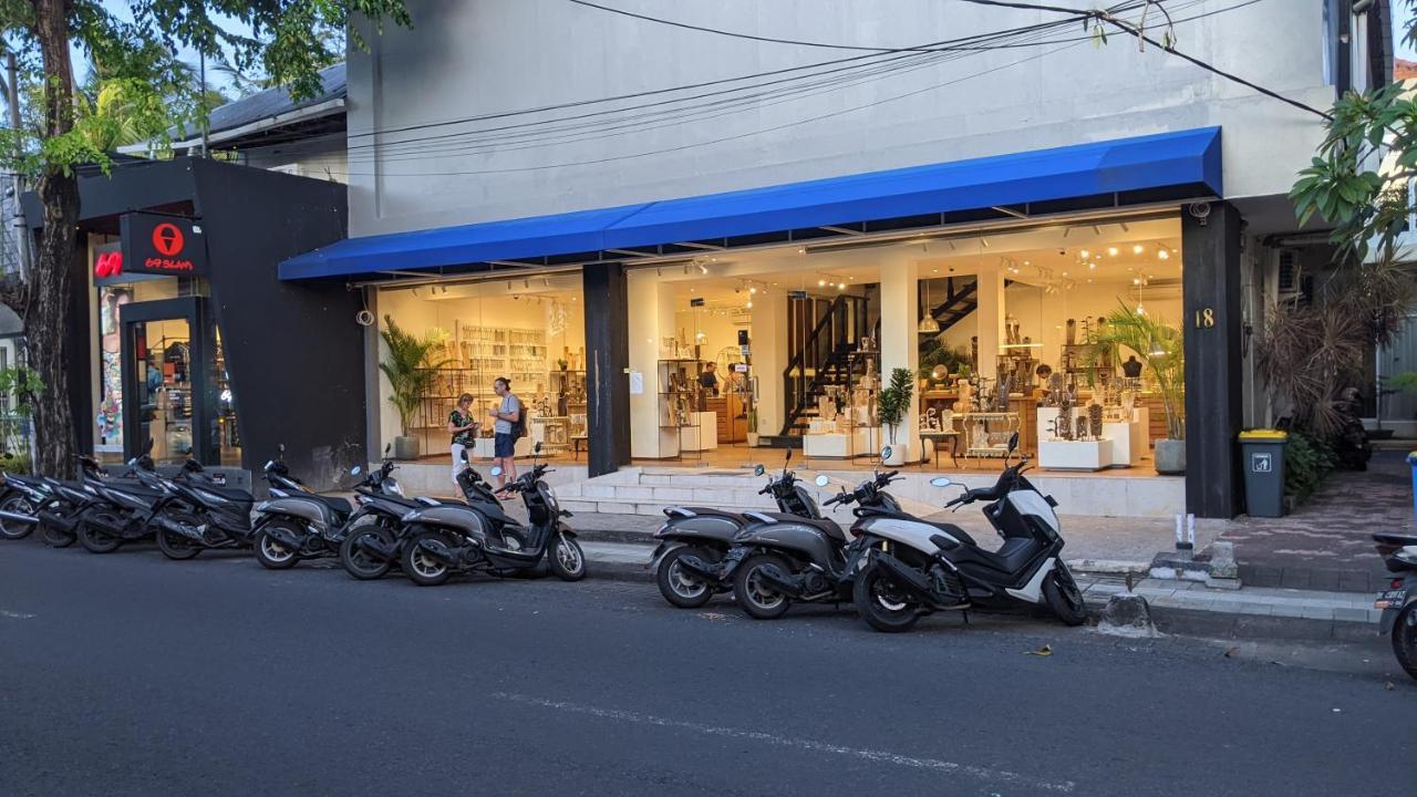 Bagus - Near & Trendy Shops, Restaurants, Cafes